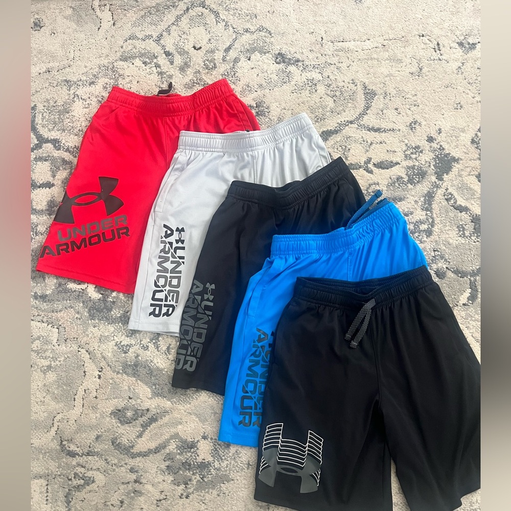 Under Armour Youth Medium  Shorts , 5 pairs